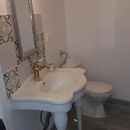 Villa Maison De Bourg A A 2 Pas De La Mer Ouistreham