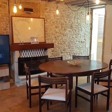 Villa Maison De Bourg A A 2 Pas De La Mer *