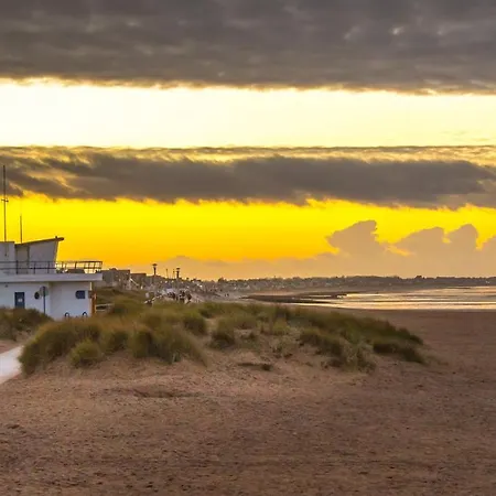 Maison De Bourg A A 2 Pas De La Mer Villa Ouistreham